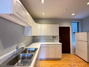 4237 N Paulina St, Unit 2W in Chicago, IL - Building Photo - Building Photo