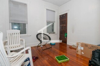 88 Gardner St-Unit -89-1 in Boston, MA - Foto de edificio - Building Photo