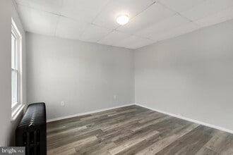 1528 S 10th St in Philadelphia, PA - Building Photo - Building Photo