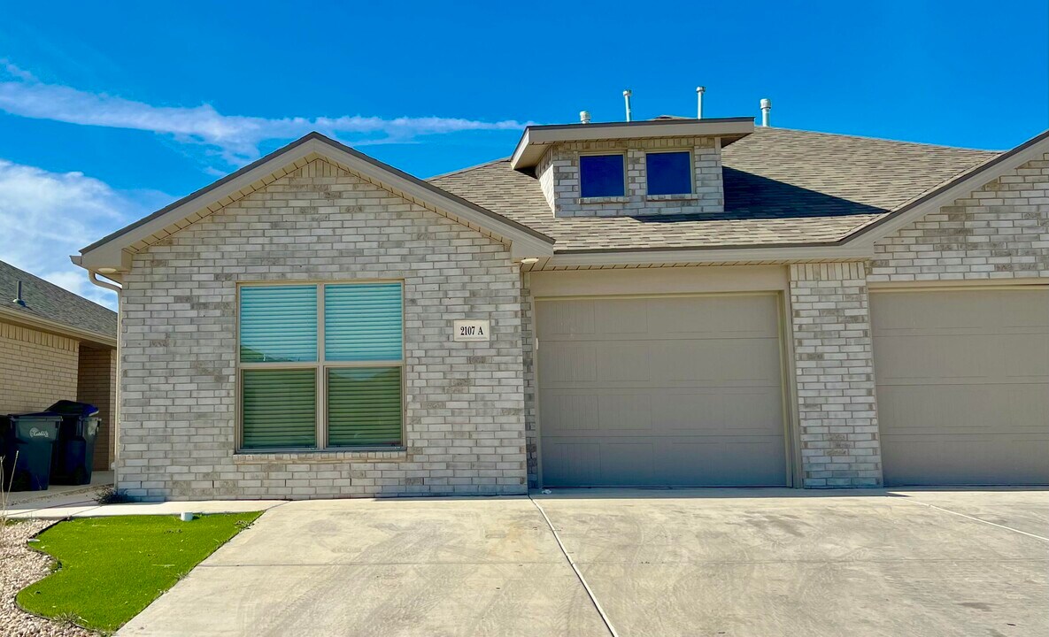 2107 N Avenue K in Lubbock, TX - Building Photo