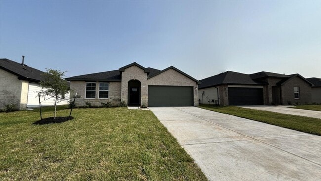 31727 Margaret Woods Ln