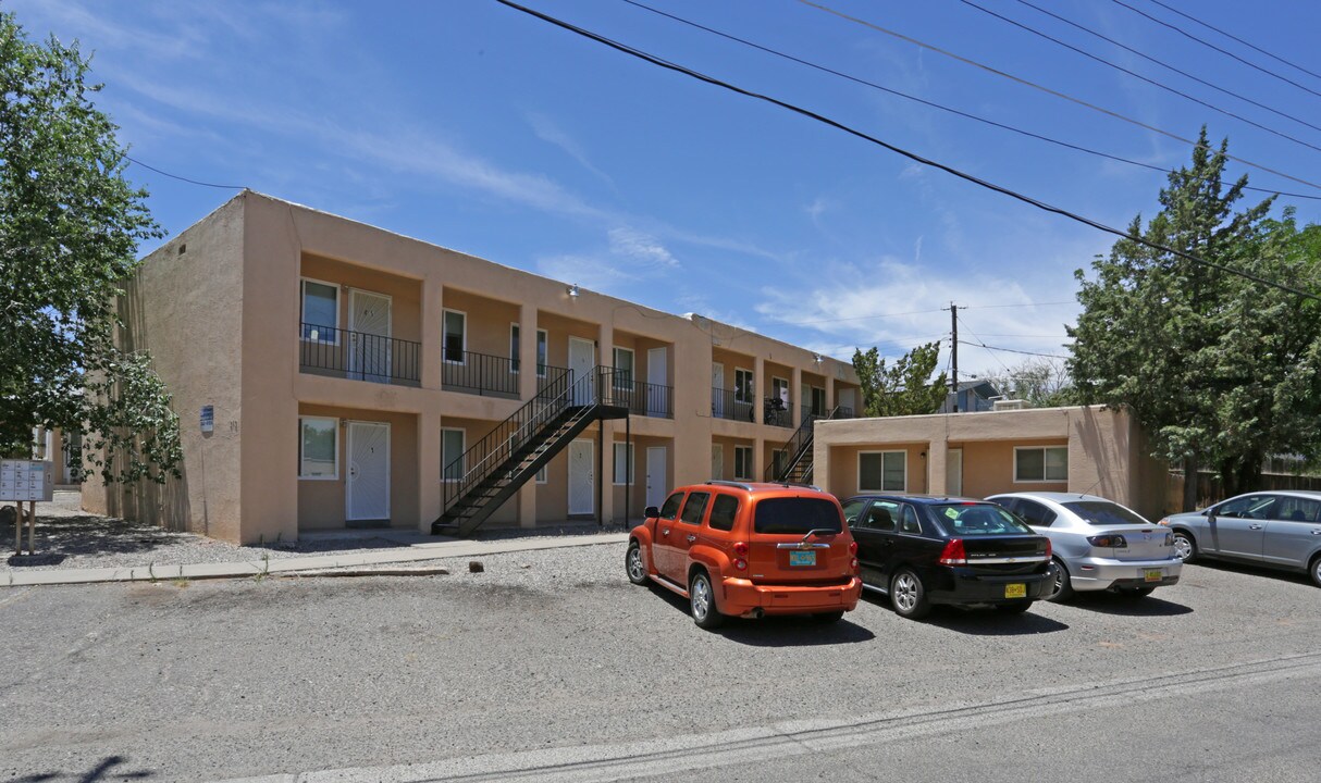 313 Montclaire Dr SE in Albuquerque, NM - Foto de edificio