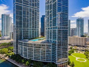 475 Brickell Ave in Miami, FL - Building Photo - Building Photo