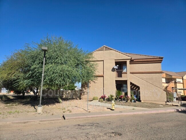 16033 N 25th St in Phoenix, AZ - Building Photo - Building Photo