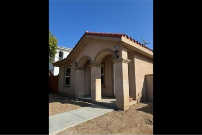 property at 1410 E Yucca Dr