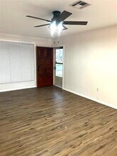 4 Gretna Blvd in Gretna, LA - Foto de edificio - Building Photo