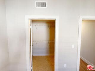 property at 1041 Glendon Ave