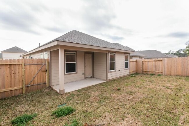 22095 Cascade Mountain Dr in Porter, TX - Building Photo - Building Photo