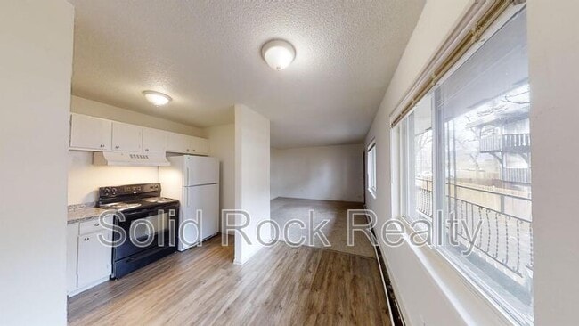 property at 1411 S Corona Ave
