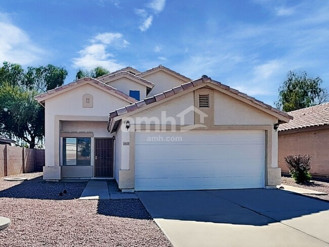 property at 10633 W Piccadilly Rd