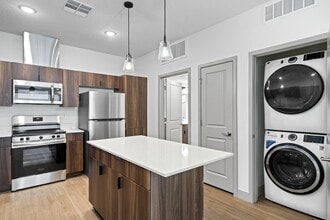 Solana Villas in Buckeye, AZ - Foto de edificio - Building Photo