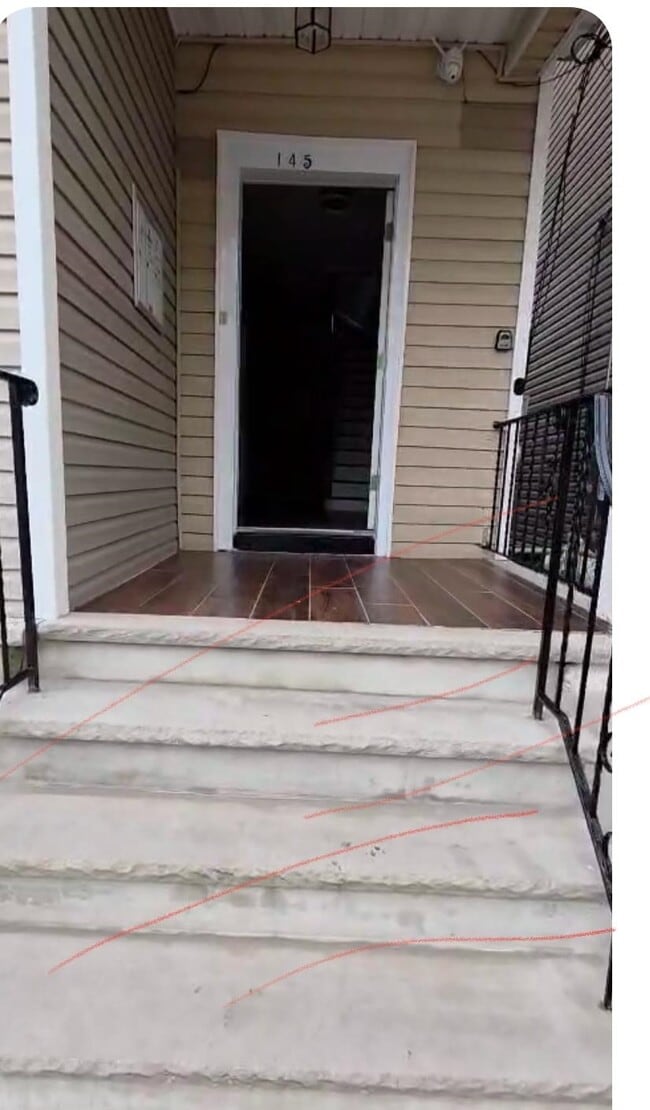 145 Clark Pl in Elizabeth, NJ - Building Photo - Building Photo