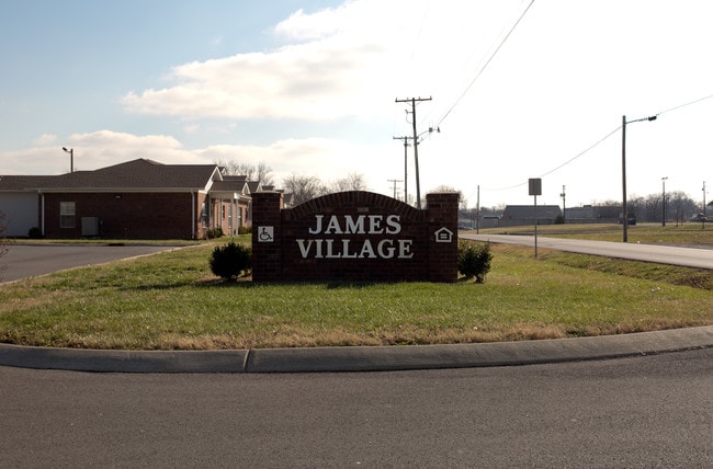 James Village in Hopkinsville, KY - Foto de edificio - Building Photo