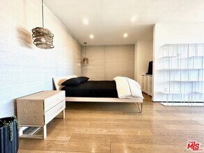 999 N Doheny Dr in West Hollywood, CA - Building Photo - Building Photo