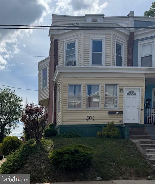 200 W 24th St in Wilmington, DE - Building Photo