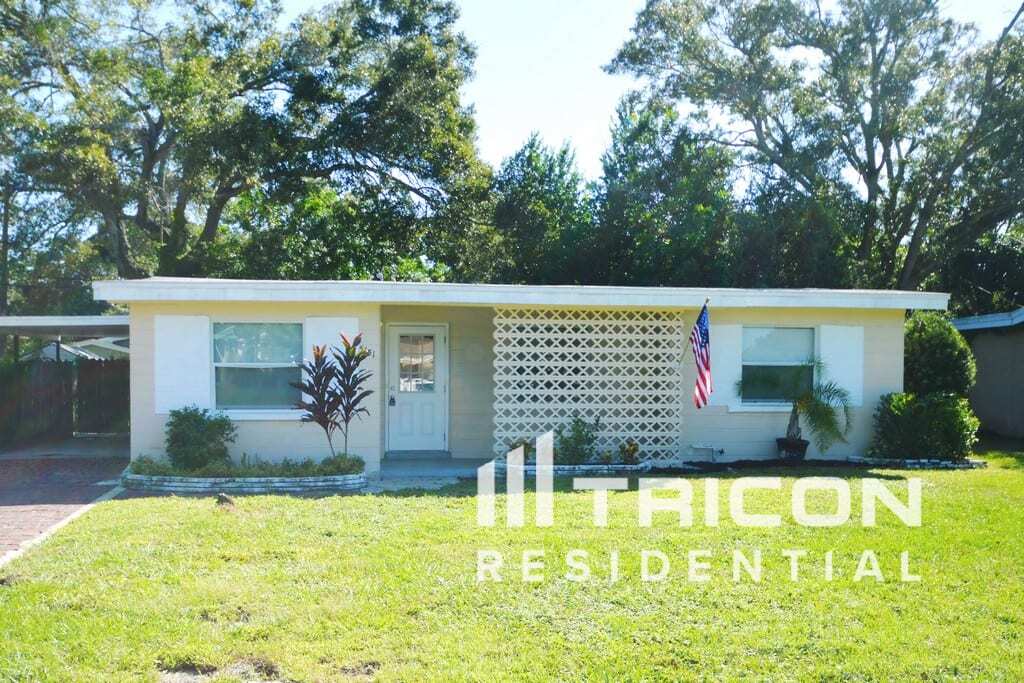 5151 Flamingo Dr N in St. Petersburg, FL - Building Photo