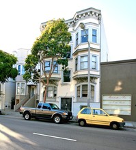 Oak Street Apartments in San Francisco, CA - Building Photo - Building Photo