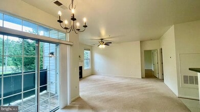 4191 Lochleven Tr in Fairfax, VA - Building Photo - Building Photo