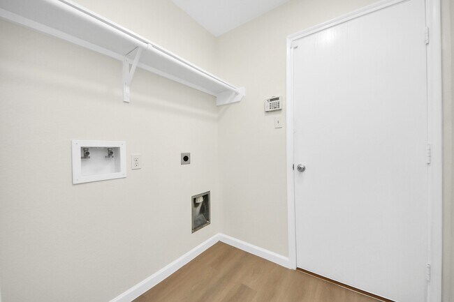 21318 Pine Monte Ridge Ln