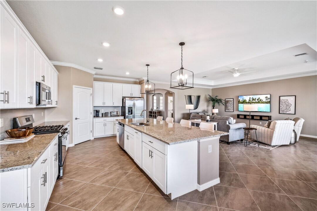 43693 Tree Top Trl in Punta Gorda, FL - Building Photo