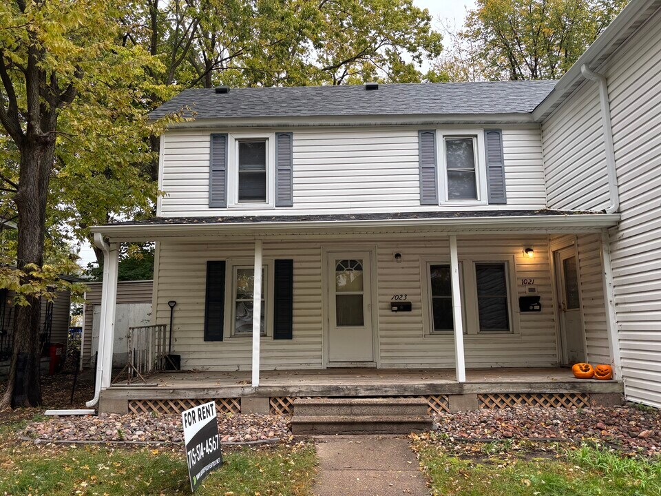 1021 2nd Ave in Eau Claire, WI - Foto de edificio