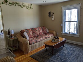 30 High St in Bristol, NH - Building Photo - Building Photo