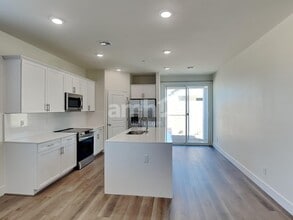 494 Silverbell Fls Pl in Henderson, NV - Building Photo - Building Photo