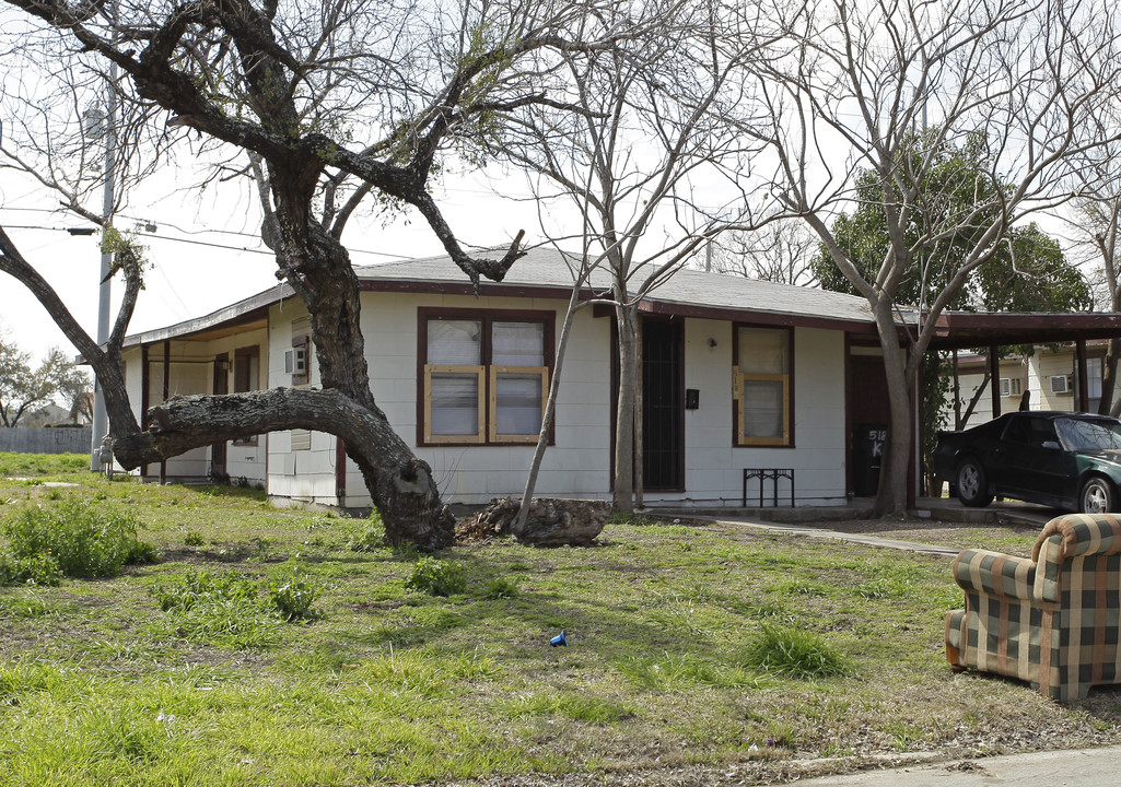 518 Kathy Dr in San Antonio, TX - Building Photo