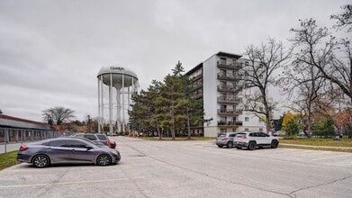 524 Woolwich St in Guelph, ON - Building Photo - Building Photo