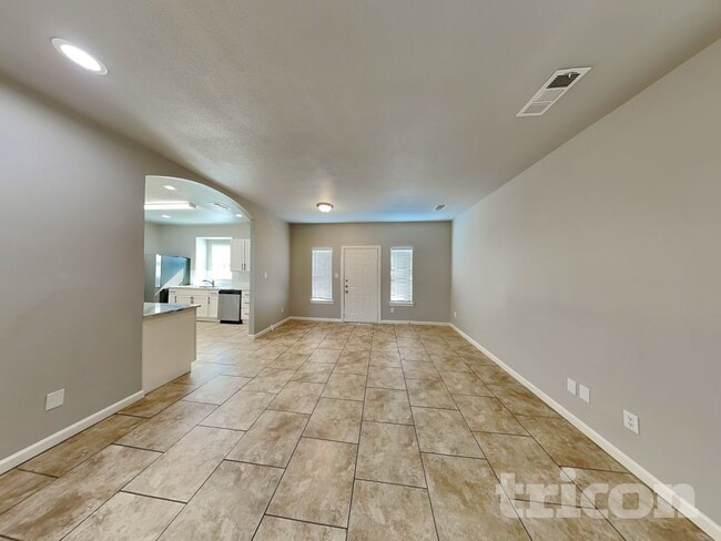 624 Nora Ln in Desoto, TX - Building Photo - Building Photo