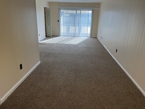 535 S Wayne St, Unit 535B in Lewistown, PA - Building Photo - Building Photo