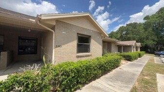 5345 S Pleasant Grove Rd in Inverness, FL - Building Photo
