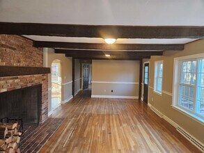 38 Piscataqua Rd in Dover, NH - Building Photo - Building Photo