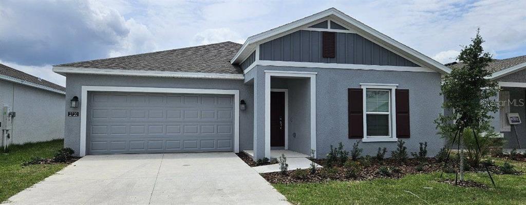 2720 Gentle Rain Dr in Davenport, FL - Foto de edificio