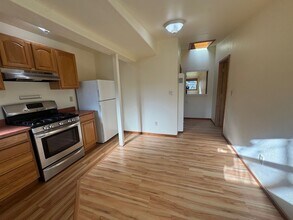 3260 West End Rd in Arcata, CA - Building Photo - Building Photo