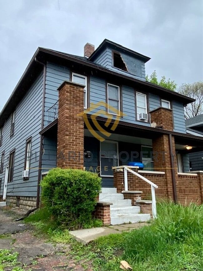 property at 4114 E Washington St
