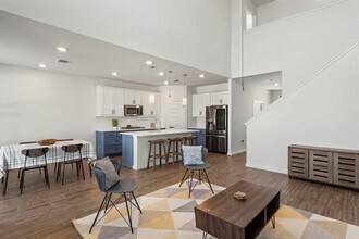 705 Coyote Crk Wy in Kyle, TX - Building Photo - Building Photo