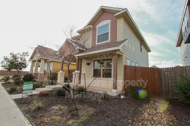 4504 Esper Ln in Austin, TX - Foto de edificio - Building Photo