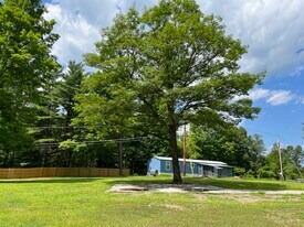 26 Charles Dr in Bristol, VT - Building Photo