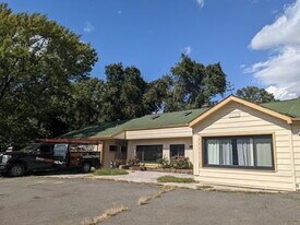 8520 Smith Ln in Manassas, VA - Building Photo