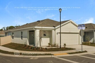 8045 Majestic Palms Ct in Venice, FL - Building Photo - Building Photo