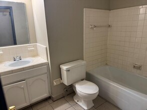 908 Redstone Ln in Birmingham, AL - Building Photo - Building Photo