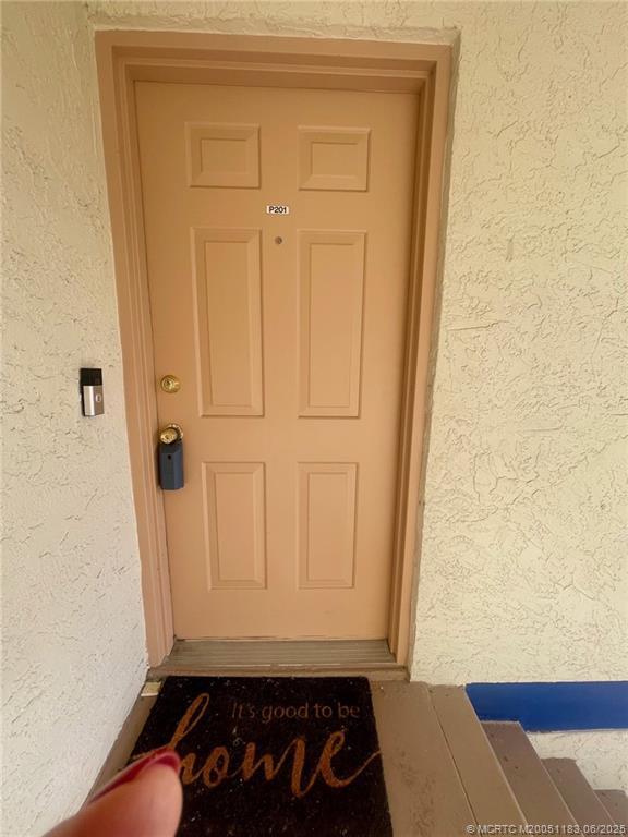 property at 1522 SE Royal Green Cir