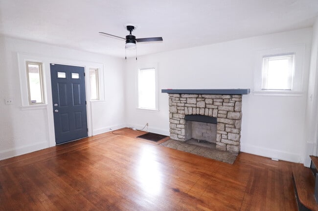 property at 2631 Bellevue Ave