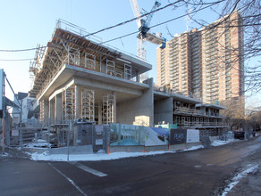 Pears on the Avenue in Toronto, ON - Building Photo - Building Photo