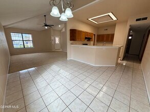 1892 Lyman Dutton Cir in El Paso, TX - Building Photo - Building Photo