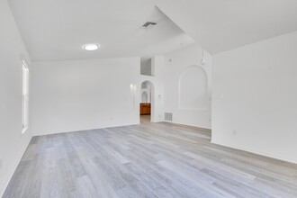 7931 Oakstone Ct in Orlando, FL - Building Photo - Building Photo