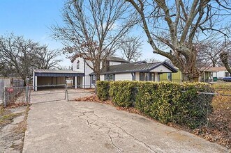 5421 Buchanan St in Fort Worth, TX - Building Photo - Building Photo