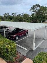 2950 SE Ocean Blvd in Stuart, FL - Building Photo - Building Photo