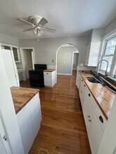 25 Wawecus Rd, Unit 1 in Worcester, MA - Building Photo - Building Photo